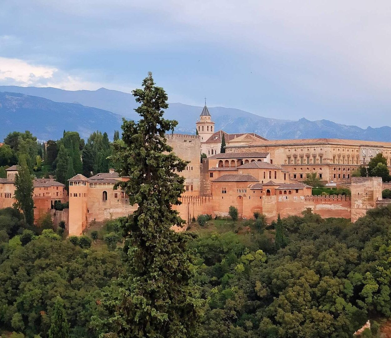 La-alhambra-de-granada